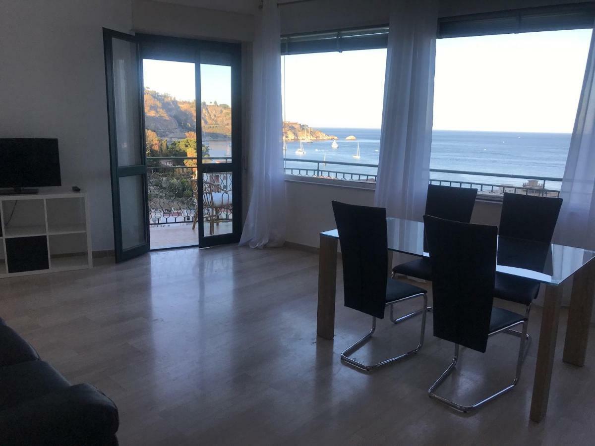Baia Taormina Apartment ジャルディーニ・ナクソス エクステリア 写真