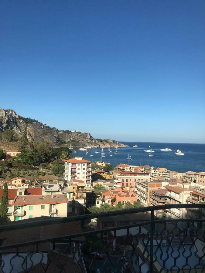 Baia Taormina Apartment ジャルディーニ・ナクソス エクステリア 写真