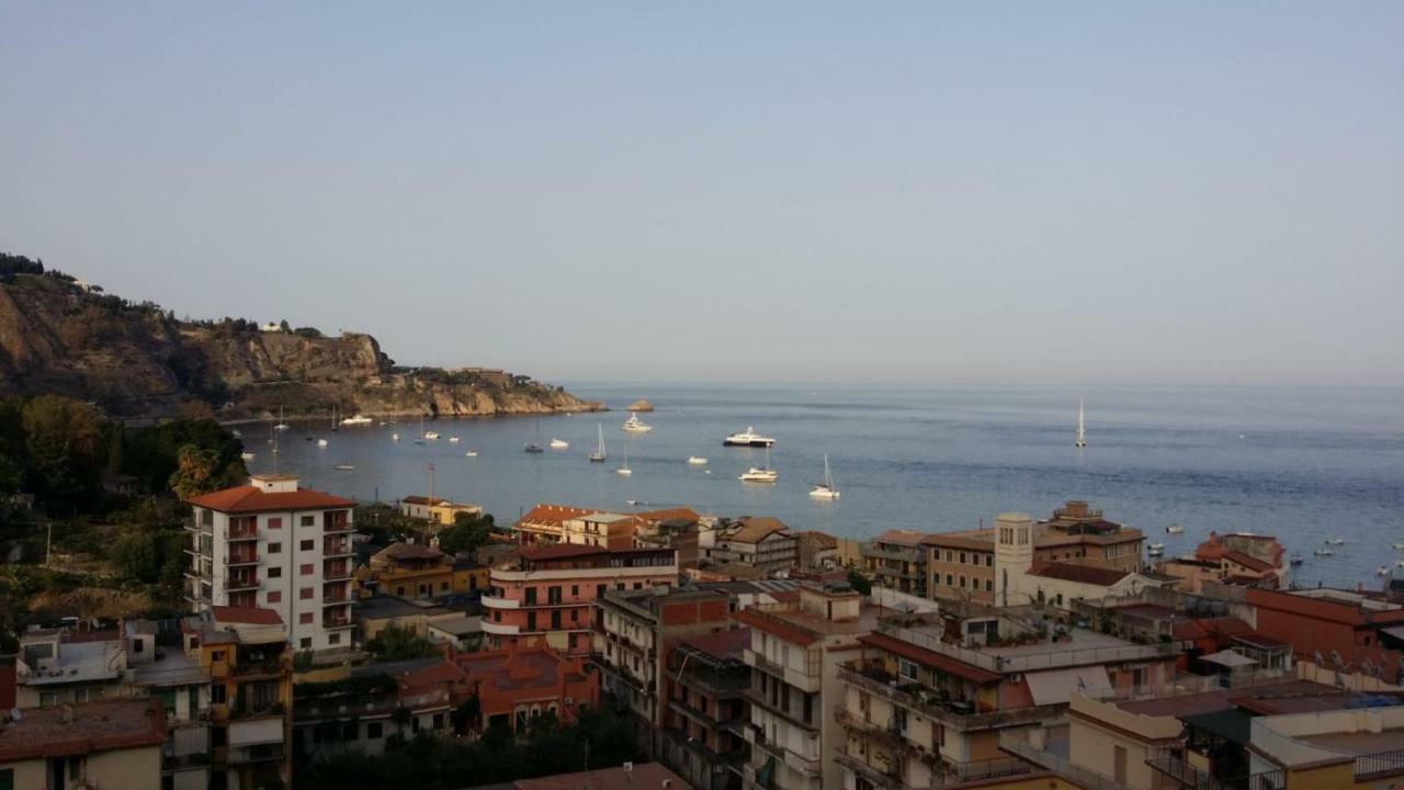 Baia Taormina Apartment ジャルディーニ・ナクソス エクステリア 写真