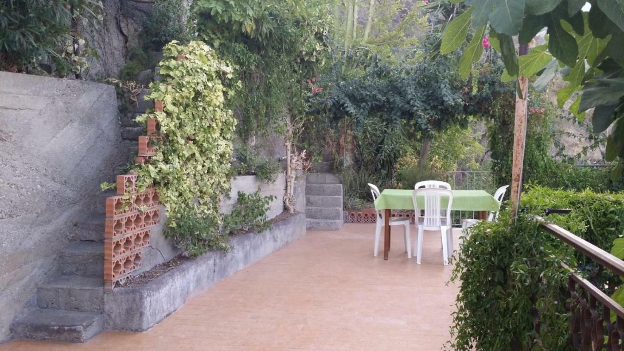 Baia Taormina Apartment ジャルディーニ・ナクソス エクステリア 写真