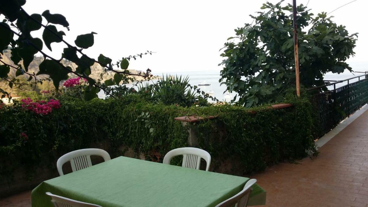 Baia Taormina Apartment ジャルディーニ・ナクソス エクステリア 写真